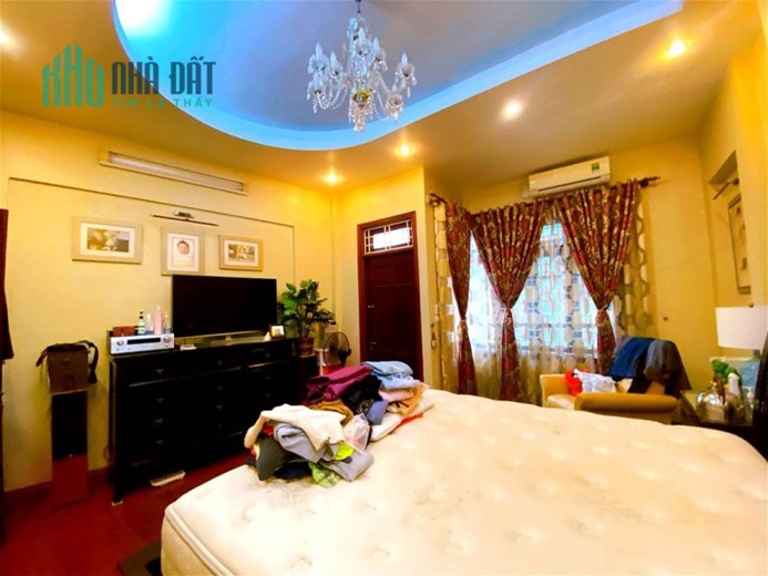 Bán Nhà Phố Hoàng Cầu Quận Đống Đa. 64m Xây 5 Tầng Mặt Tiền 4.3m Nhỉnh 11 Tỷ. Cam Kết Ảnh Thật Mô