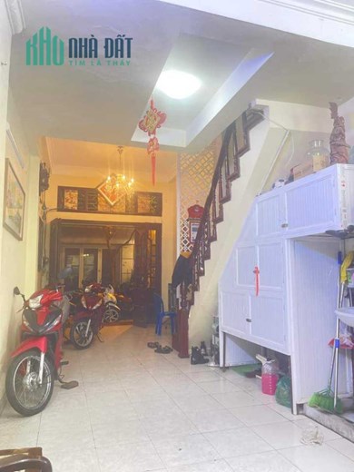 Bán Nhà Phố Châu Long 42m2 x 5 tầng 5 phòng ngủ, gara ô tô, sát Phố ngõ rộng ô tô tránh, kinh doanh