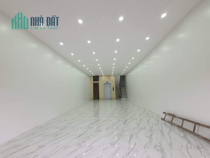 Bán tòa 6 tầng thông sàn thang máy mặt phố Đại Cồ Việt, Hai Bà Trưng, 80m, mt 5.5m, 34 tỷ.
