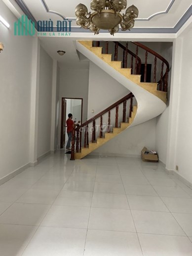 Nhà đẹp 3 tầng Hẻm Quang Trung, 4 phòng ngủ