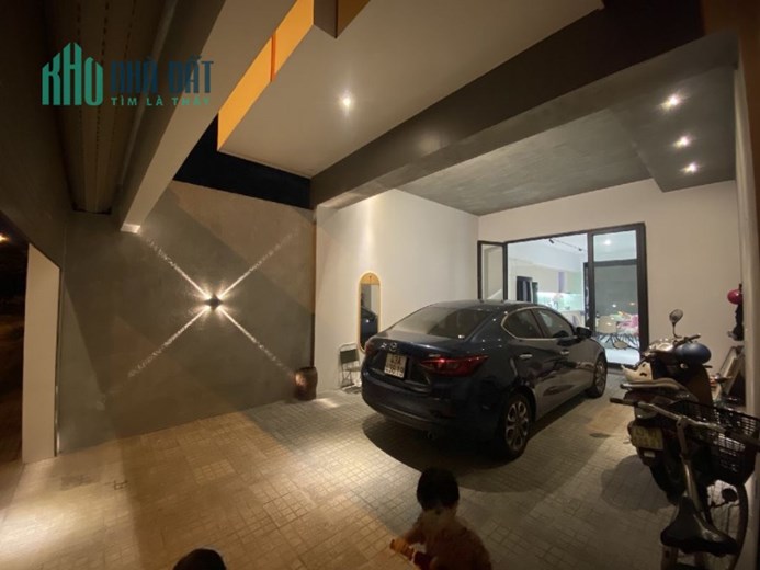 Mua nhà đón xuân. Bán nhà 3 tầng mới đẹp - full nội thất - KDT Nam Việt Á GD1 - Cạnh Sông