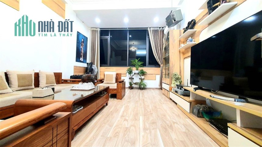 Bán Nhà Phố Nguyễn Chí Thanh Quận Đống Đa. 40m Xây 5 Tầng Mặt Tiền 4m Nhỉnh 14 Tỷ. Cam Kết Ảnh Thật