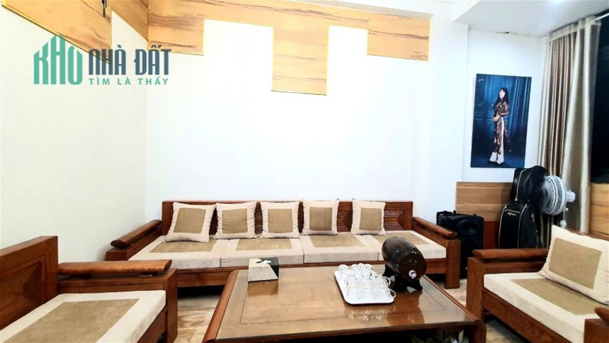 Bán Nhà Phố Nguyễn Chí Thanh Quận Đống Đa. 40m Xây 5 Tầng Mặt Tiền 4m Nhỉnh 14 Tỷ. Cam Kết Ảnh Thật