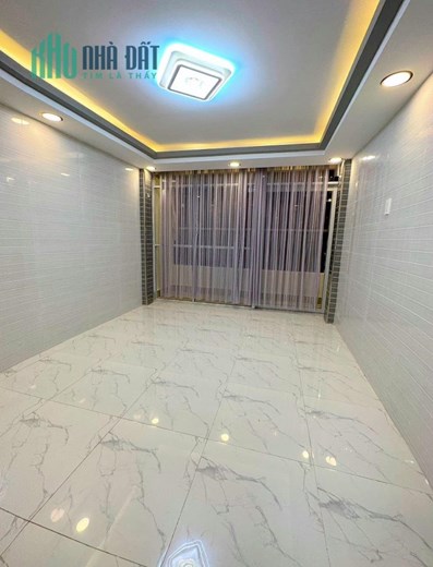 TRỤC ĐƯỜNG HIẾM BÁN - MẶT TIỀN  ĐỘI CUNG QUẬN 11 - 3 TẦNG BTCT 3PN - CẠNH QUẬN 10 - CHỈ 6 TỶ X