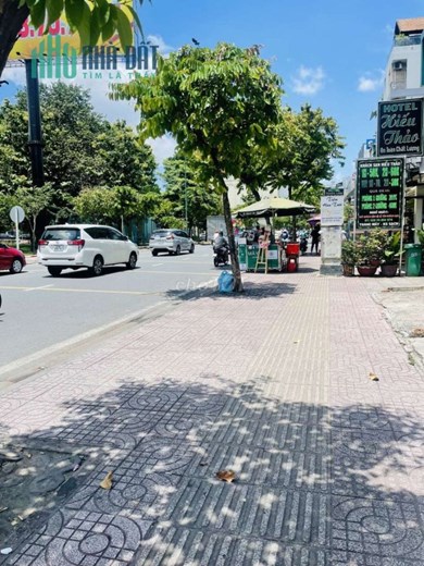 Nhà MTKD gần sân bay TSN, 20,8 triệu/th