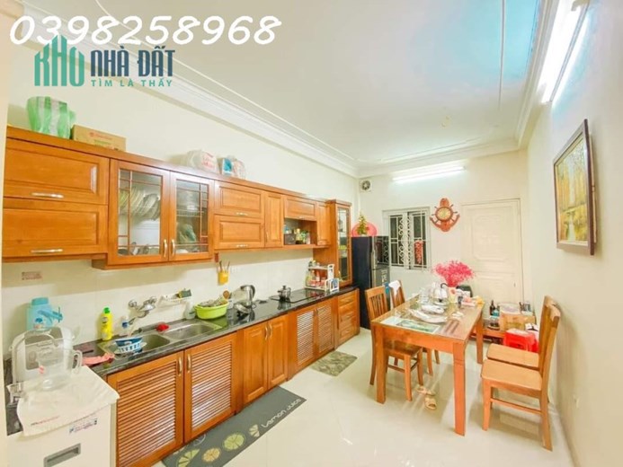 BÁN GẤP NHÀ CHÙA BỘC, 45m2x 5T, MT3.3m, Ô TÔ ĐỖ CỔNG, KINH DOANH, CHỈ HƠN 7 TỶ