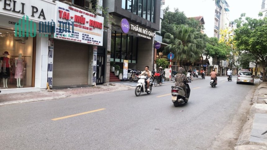 VỊ TRÍ ĐẸP GẦN PHỐ Ô TÔ ĐỖ 6M CÁCH MỘT NHÀ RA PHỐ, TIỆN ÍCH NGẬP TRÀN 

Đội Cấn, Ba Đình 56m, 3T,