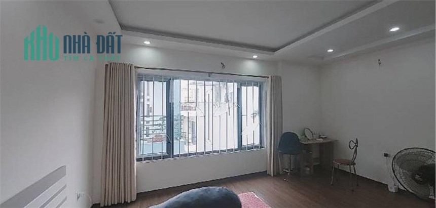 Siêu rẻ.Bán nhà Phố Trạm 43mv  5 tầng giá  4 tỷ
long biên,hà nội