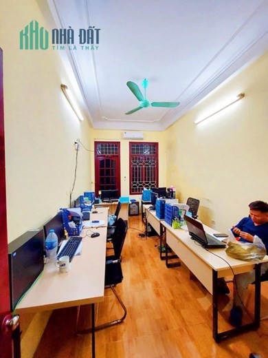 Bán nhà Nguyễn Ngọc Nại 100m x 3 tầng chỉ 6,3 tỷ thương lượng
