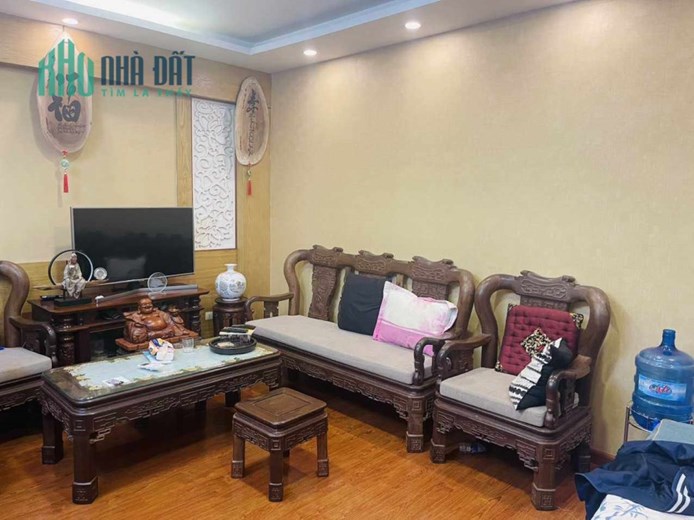 Trung tâm Cầu Giấy, 3 gác tránh xe máy, 100m ra phố, 40m2 3T chỉ 5 tỷ 5
