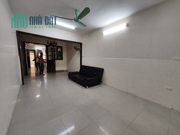 Chính Chủ Nhờ Cho Thuê Nhà Kinh doanh phố Nguyên Hồng, quận Đống Đa