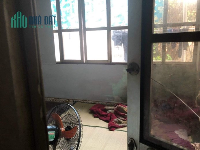 SIÊU PHẨM NGỌC LÂM 46m- 4 tầng,đang cho thuê 6tr/tháng
cách mặt phố ngọc lâm 10m