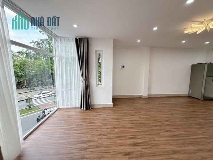 ► Mặt Tiền Nguyễn Hữu Thọ, 6 tầng, gần Sân bay, 9.3 tỷ