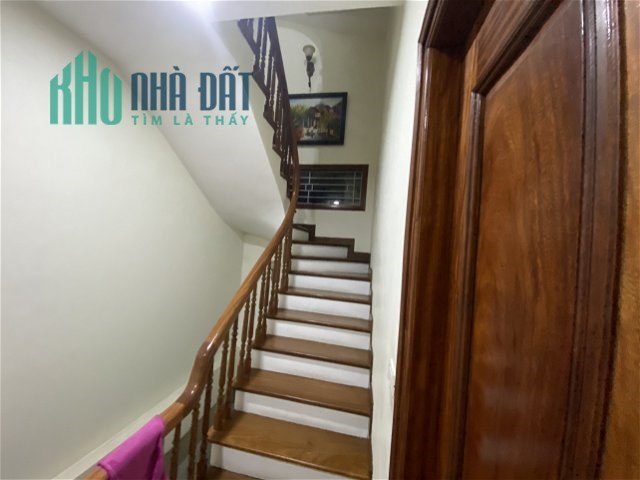 HIẾM-7,8 TỶ-XUÂN THUỶ,CẦU GIẤY-NHÀ THOÁNG-NGAY PHỐ-NGÕ XE HƠI-KINH DOANH
