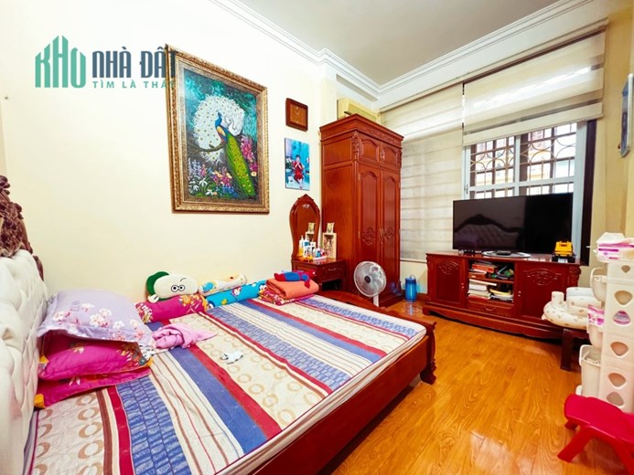 BÁN NHÀ MẶT NGÕ ÔTÔ TRÁNH-PHÂN LÔ-SỔ ĐẸP-Ở NGAY-30M 6xTỶ-LÃNG YÊN QUẬN HAI BÀ