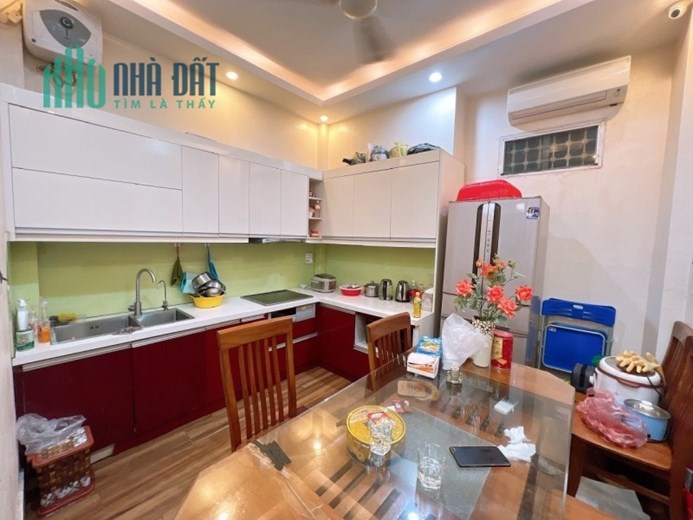 NHÀ ĐẸP. 2 THOÁNG. Phố Khương Trung, Thanh Xuân. 40m2 x 4T. Hơn 4 Tỷ. Ô TÔ ĐỖ GẦN. 0968084286