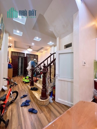 NHÀ ĐẸP. 2 THOÁNG. Phố Khương Trung, Thanh Xuân. 40m2 x 4T. Hơn 4 Tỷ. Ô TÔ ĐỖ GẦN. 0968084286