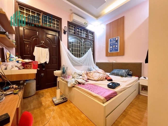 NHÀ ĐẸP. 2 THOÁNG. Phố Khương Trung, Thanh Xuân. 40m2 x 4T. Hơn 4 Tỷ. Ô TÔ ĐỖ GẦN. 0968084286