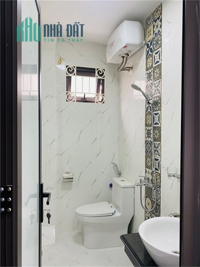 SIÊU PHẨM -6,8 TỶ TRẦN BÌNH,CẦU GIẤY-NHÀ MỚI-GẦN PHỐ-NGÕ OTO-KINH DOANH.