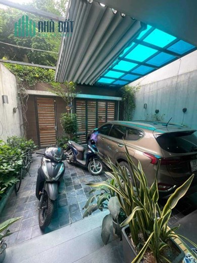 Bán Căn Biệt Thự Sân Vườn Ngõ 163 Phố Tư Đình 180m2 x 5 tầng, 6 phòng ngủ, gara ô tô riêng + vườn,
