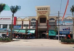 CHÍNH CHỦ CẦN BÁN NHANH  LÔ ĐẤT TẶNG CĂN NHÀ Vị Trí Đắc Địa Mặt Tiền Đường Lê Lợi Tp Sầm Sơn