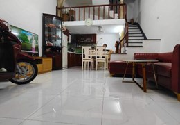 Bán nhà phố Nguyễn Công Trứ, ngõ nông, thoáng, nhà đẹp, Nt xịn, 5.5 tỷ
