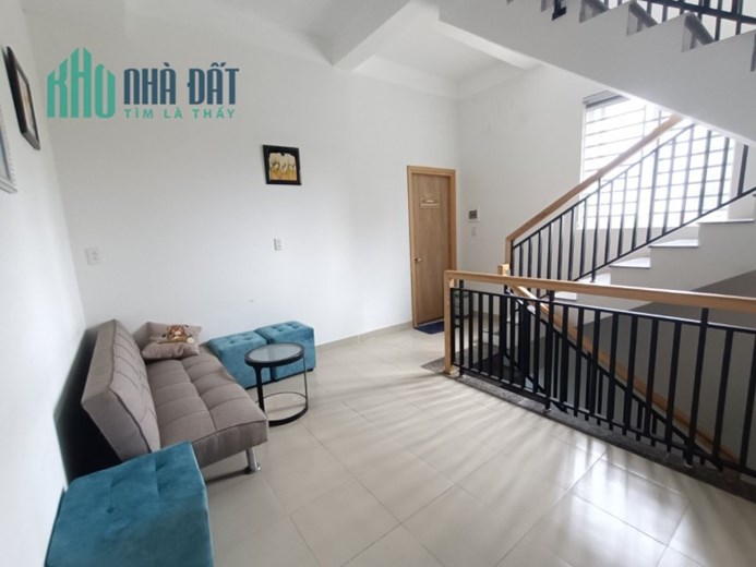 Bán nhà Mặt Tiền sát Hồ Nghinh, 80m3, 3 tầng, mới, đẹp ở ngay, sát biển Phạm Văn Đồng, nhỉnh 7 tỷ