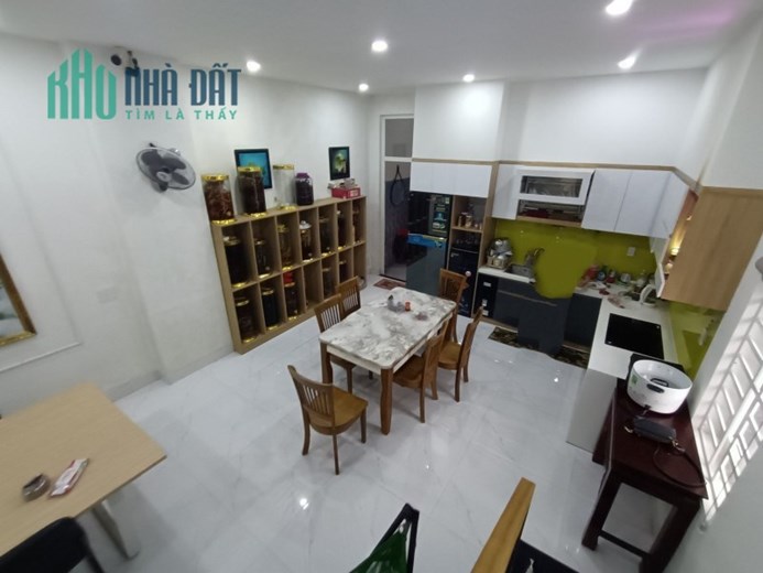 Bán nhà Mặt Tiền sát Hồ Nghinh, 80m3, 3 tầng, mới, đẹp ở ngay, sát biển Phạm Văn Đồng, nhỉnh 7 tỷ