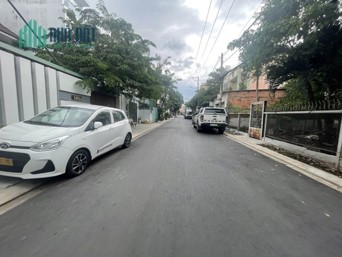 MẶT TIỀN KINH DOANH ĐƯỜNG 8M - NGANG ĐỈNH 12M - NGAY BẾN XE BUÝT HIỆP THÀNH - PHÙ HỢP LÀM KHO