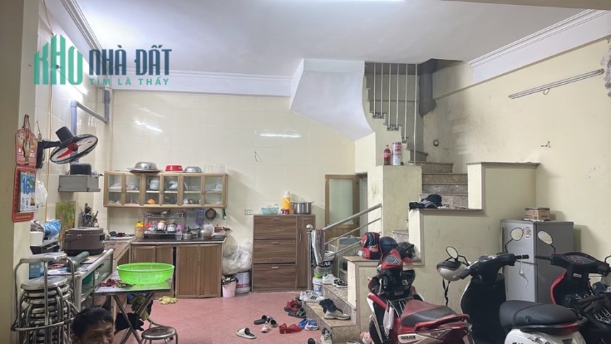 Nhà phố Thanh Am, Long Biên vỉa hè rộng kinh doanh 50m2x 4t, mặt tiền: 5m, 6 tỷ 8
