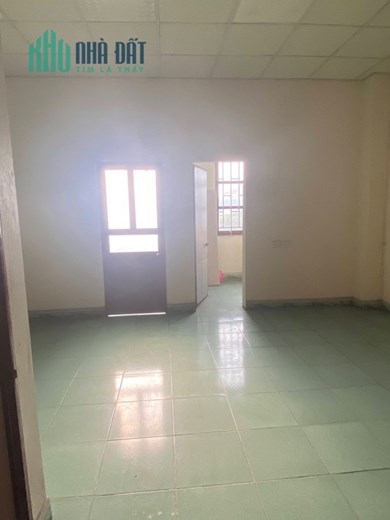 1 tỷ 9 có nhà ở Hà Huy Tập, Yên Viên, Yên Hà, 50m2x 3 tầng, gần phố, trường chợ