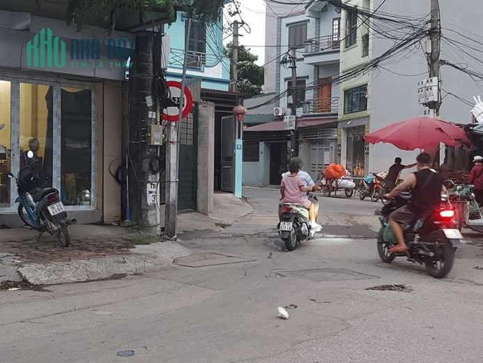 Rẻ, đất đẹp thôn Trung, Dương Hà, ngõ xe con vào, cách 5m ra đường lớn, 48m, 1 tỷ 4
