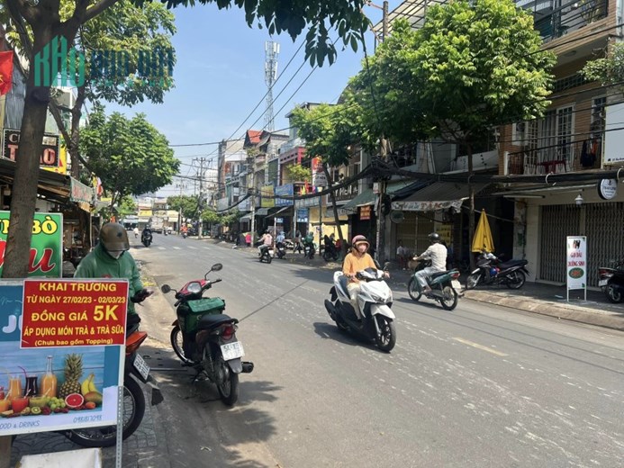 Nhà mặT tiền kinh doanh 4 Tầng sầm uất nhất nhì Quận 8, chỉ vài bước chân sang Quận 1