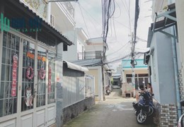 Bán nhà căn góc 2 mặt tiền hẻm xe hơi thoáng mát Quận 7, vừa ở vừa cho thuê