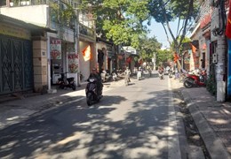 Mặt phố Thanh Đàm, 75m2, ô tô tránh, vỉa hè, KD sầm uất giá 6.3 tỷ