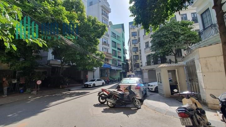 Bán Đất Tặng Nhà Phố Võng Thị 98m2 x 2 tầng, mặt tiền bề thế, ở sướng hoặc xây CCMN thì hái ra