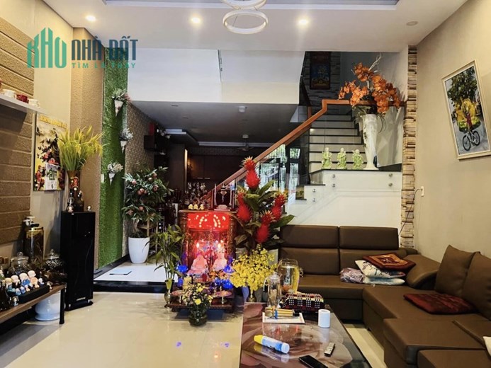 TRUNG TÂM QUẬN HẢI CHÂU -NHÀ MẶT TIỀN 3 TẦNG - 81 M2