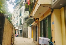 BÁN NHÀ TRƯỜNG CHINH ĐỐNG ĐA Ô TÔ KINH DOANH SẦM UẤT NỞ HẬU DT 50M2 x 2T MT4,5M
