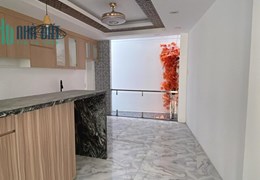 Bán nhà Quận 5 - HXH ngay Nguyễn Trãi - 5.5x14 - 5 tầng - Đẹp lung linh