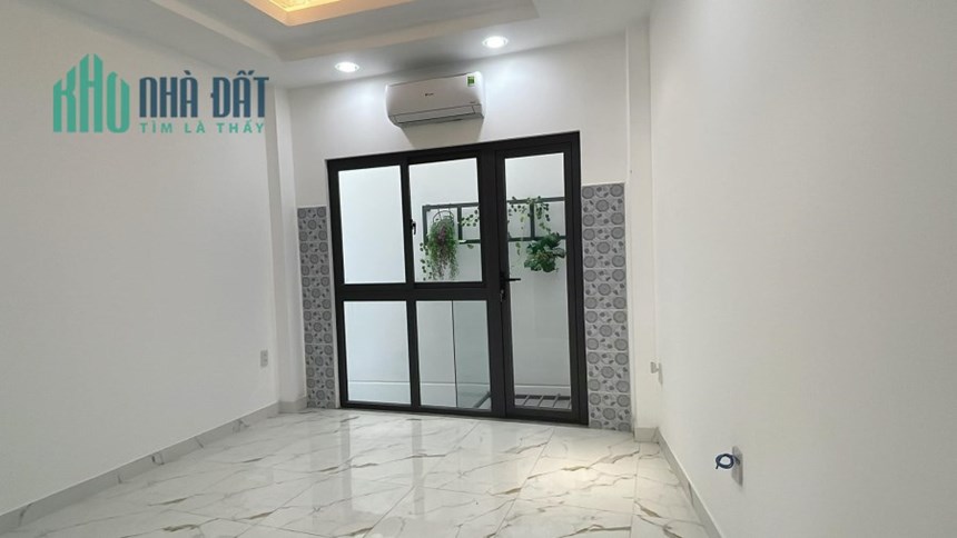 Bán nhà Quận 5 - HXH ngay Nguyễn Trãi - 5.5x14 - 5 tầng - Đẹp lung linh