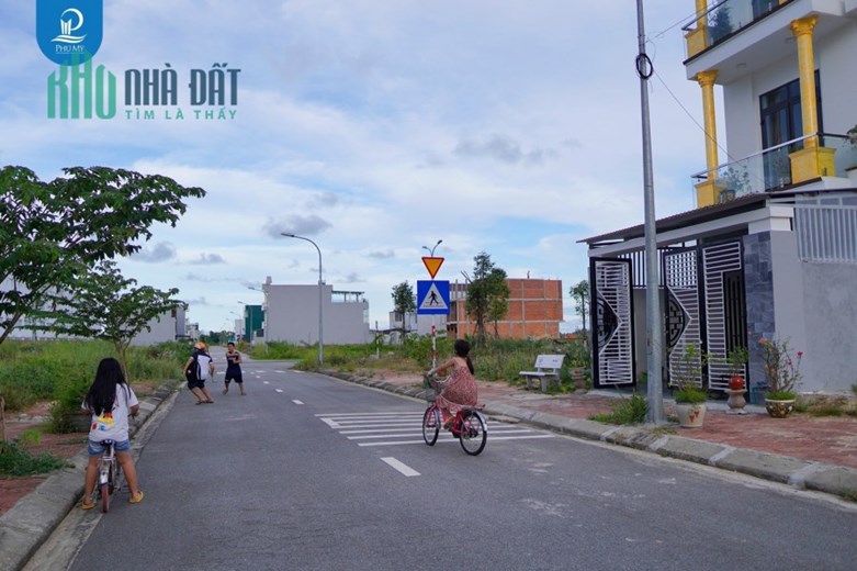 Cần tiên bán nhanh lô đất Khu đô thị Phú Mỹ Quảng Ngãi đường 17.5m giá rẻ
