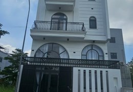Cần bán căn nhà thiết kế sang trọng tại KDC Gia Long, Phước kiển. Nhà Bè