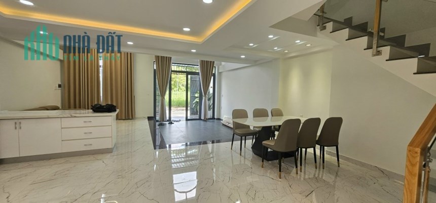 Cần bán căn nhà thiết kế sang trọng tại KDC Gia Long, Phước kiển. Nhà Bè