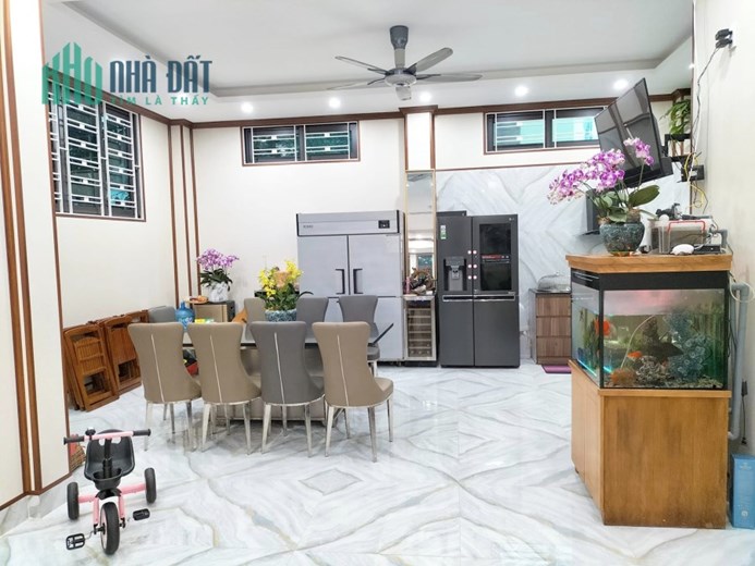 O9 2628 5559 , Mới nhất. Bán nhà Đội Nhân 141m², 4 tầng, MT 8.2m, giá 36 tỷ Ba Đình