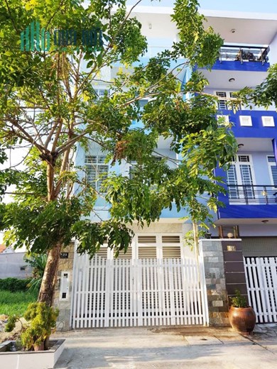 Nhà Nguyên căn đường số 1 Sadeco Phước kiển A, 5 phòng ngủ giá 17 triêu/ tháng