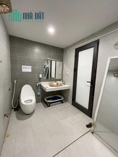 Nhà phố Thái Thịnh, lô góc,ở Sướng ,43 m- 4.95 tỷ, 30m ra taxi