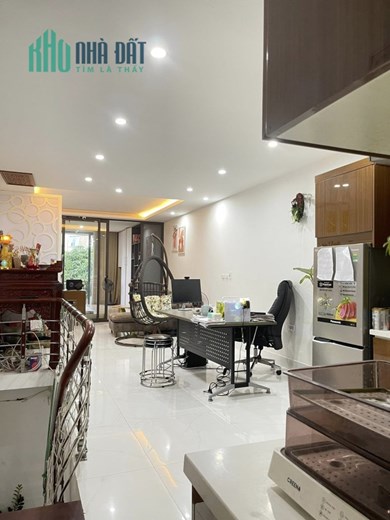 Nhà phố Thái Thịnh, lô góc,ở Sướng ,43 m- 4.95 tỷ, 30m ra taxi