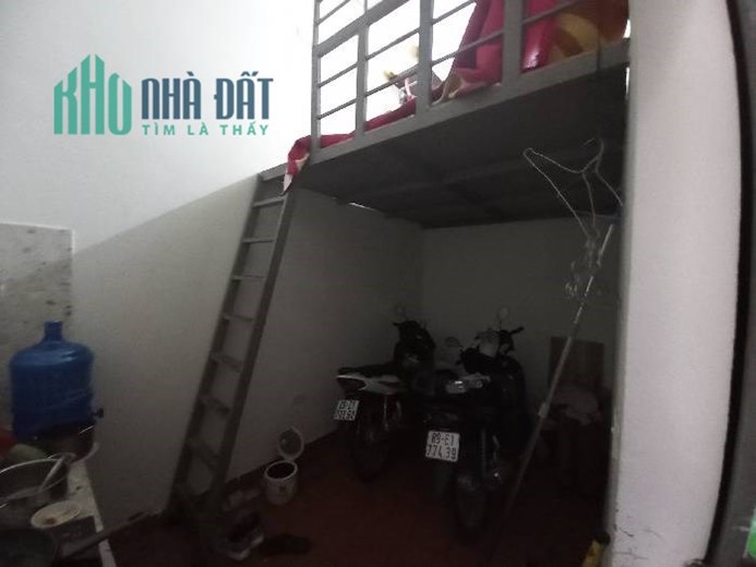 Rẻ, 2 tỷ 5 có nhà ở Ngọc Lâm, Long Biên rộng 50m, gần chợ, Mipec, tiện ích sát nhà