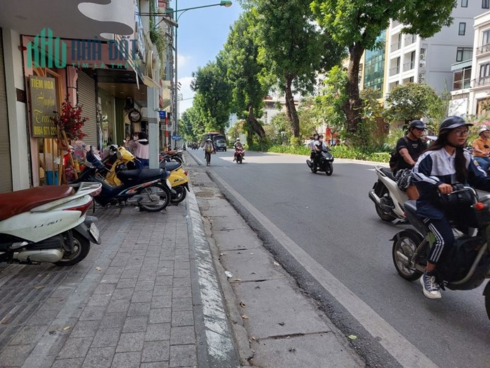 Cho thuê mặt bằng kinh doanh, 20m2, mt3,5m, 5tr, Kim Mặt phố.