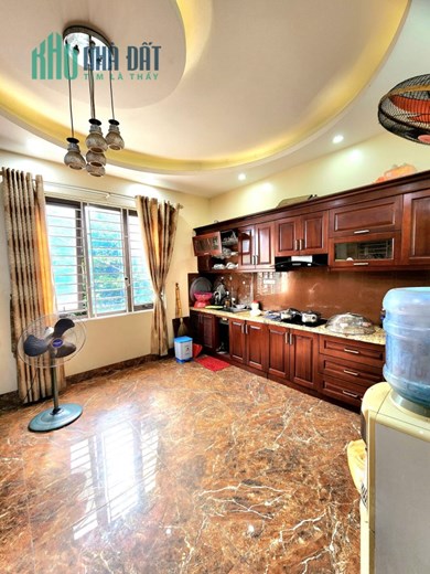 Bán nhà phố Ngọc Lâm, Long Biên, 65m x 5 tầng, MT rộng, kinh doanh, 12 tỷ